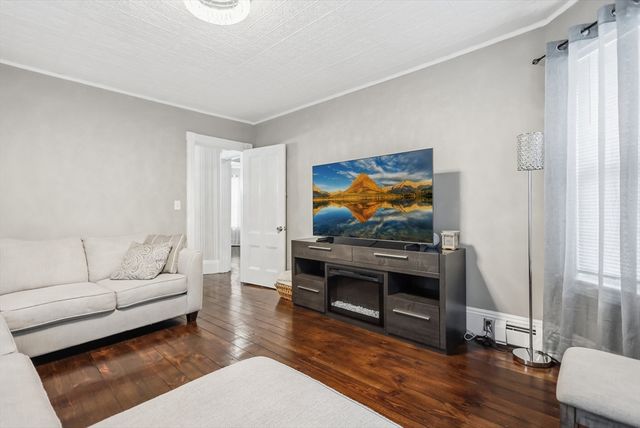157 S Pleasant St, Haverhill, MA 01835