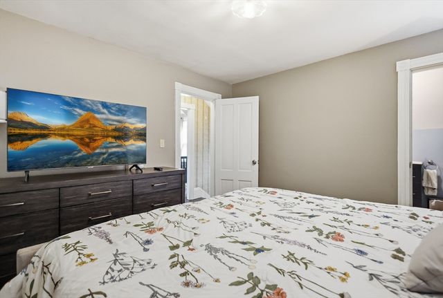 157 S Pleasant St, Haverhill, MA 01835