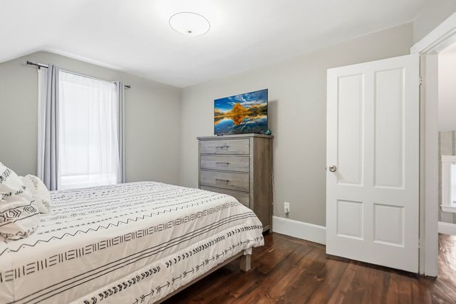 157 S Pleasant St, Haverhill, MA 01835