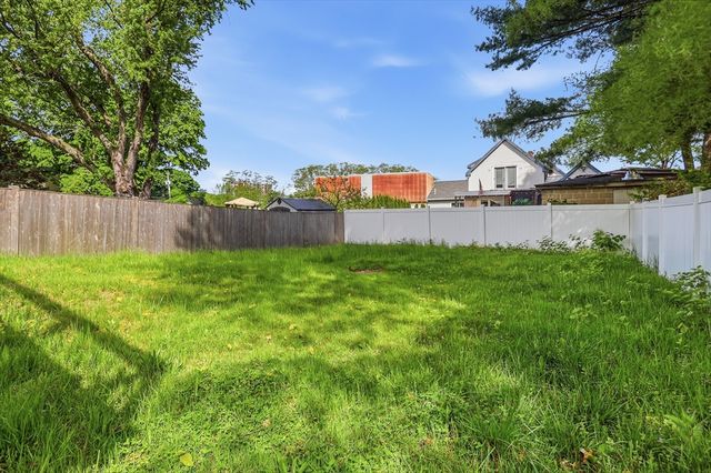 157 S Pleasant St, Haverhill, MA 01835