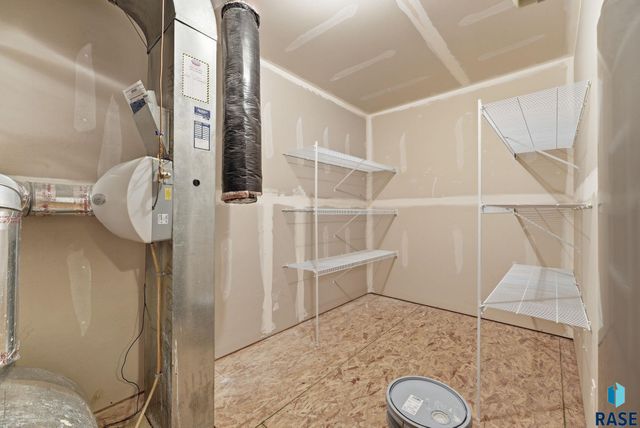 6206 S Cimarron Pl Place, Sioux Falls, SD 57108