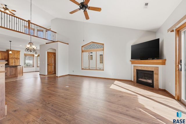 6206 S Cimarron Pl Place, Sioux Falls, SD 57108