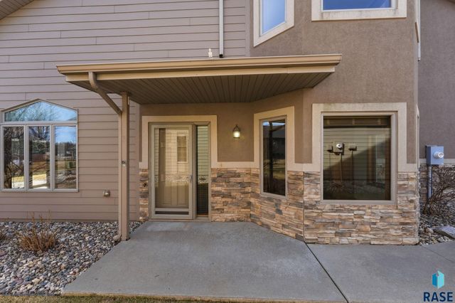 6206 S Cimarron Pl Place, Sioux Falls, SD 57108