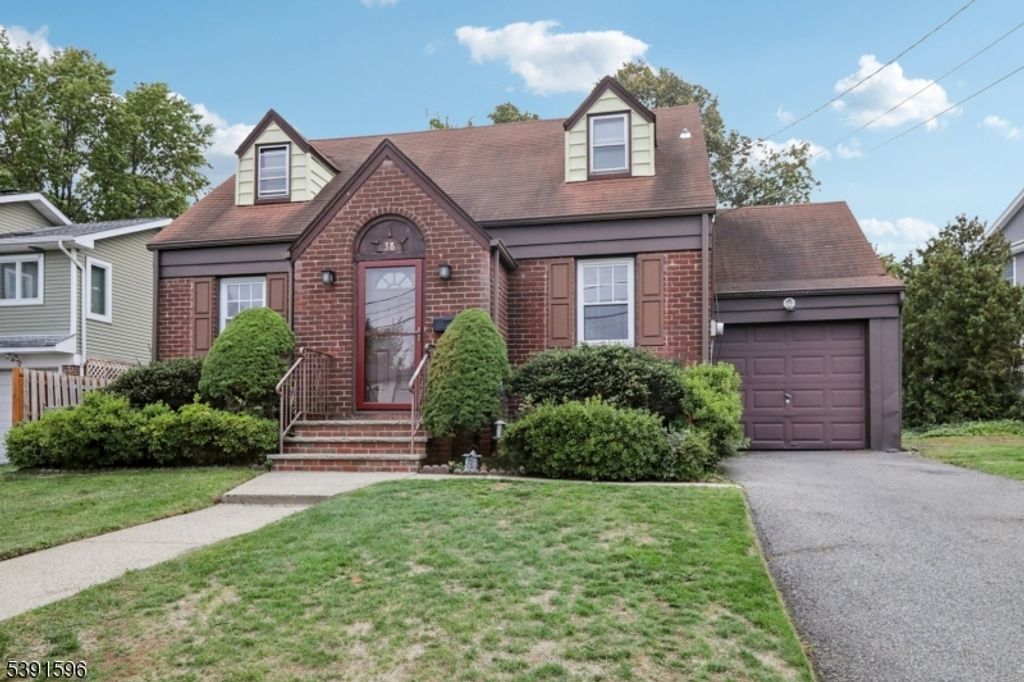 38 Lowe Ave, Fair Lawn Boro, NJ 07410