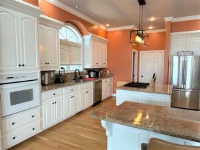 6 Rim Rock Road, Russellville, AR 72802