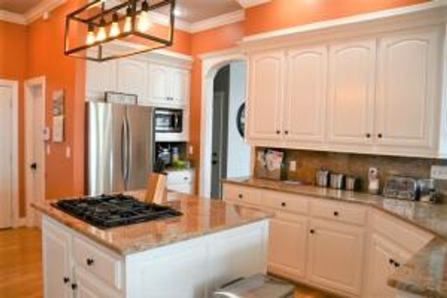 6 Rim Rock Road, Russellville, AR 72802