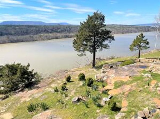 6 Rim Rock Road, Russellville, AR 72802