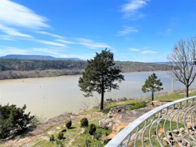 6 Rim Rock Road, Russellville, AR 72802