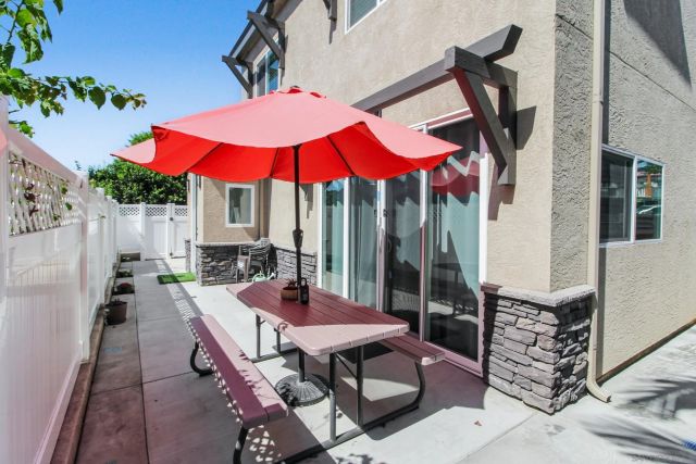 2114 Felspar St, San Diego, CA 92109