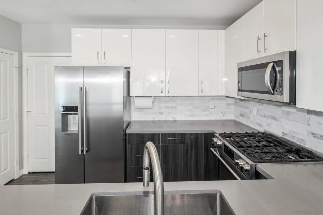 2114 Felspar St, San Diego, CA 92109