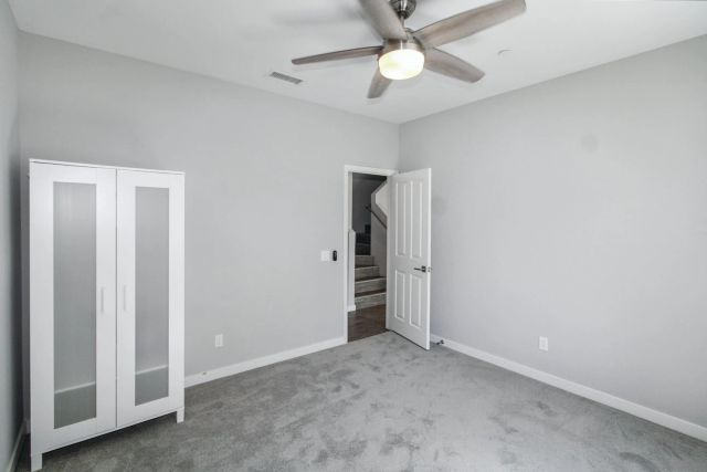 2114 Felspar St, San Diego, CA 92109