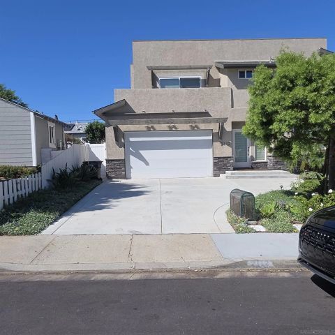 2114 Felspar St, San Diego, CA 92109