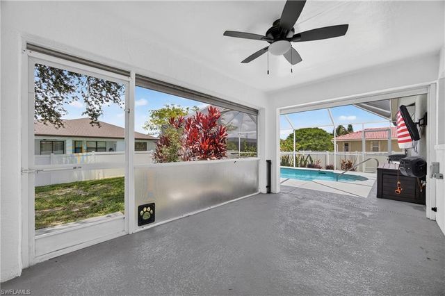 1821 SW 22nd TER, Cape Coral, FL 33991