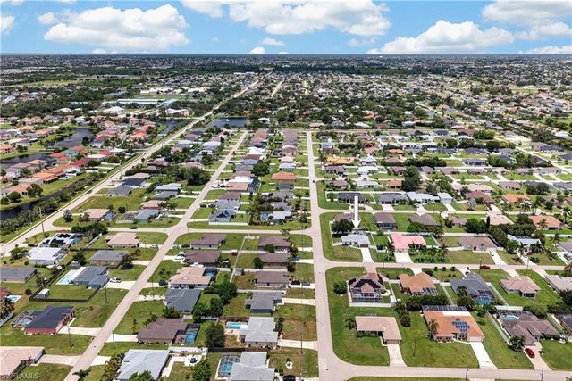1821 SW 22nd TER, Cape Coral, FL 33991