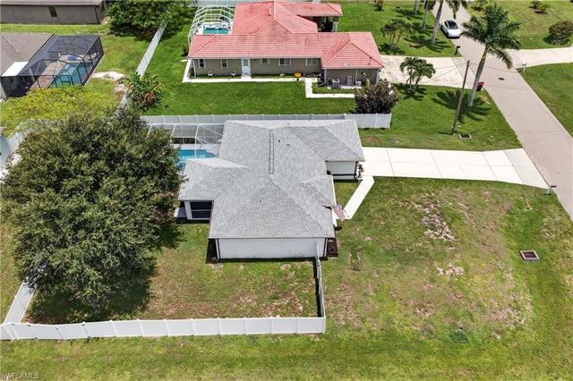 1821 SW 22nd TER, Cape Coral, FL 33991