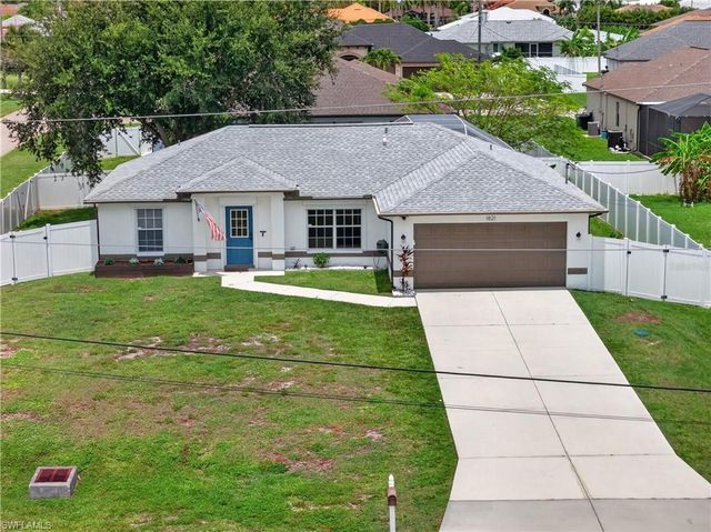 1821 SW 22nd TER, Cape Coral, FL 33991