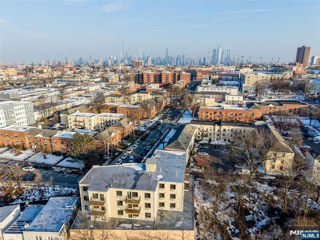 2601 Jane Street 401, North Bergen, NJ 07047