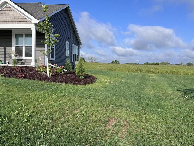 W157N7069 Mayflower COURT #A, Menomonee Falls, WI 53051