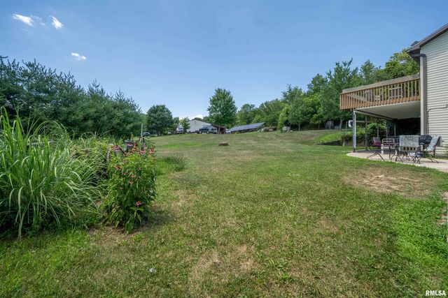 21501 N Berchtold Road, Chillicothe, IL 61523