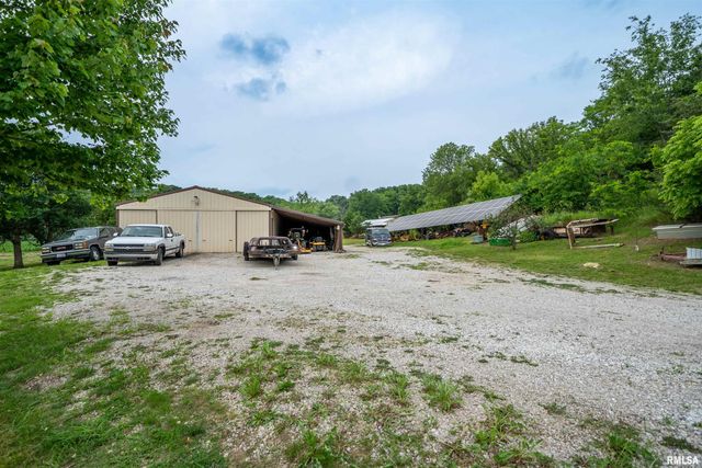 21501 N Berchtold Road, Chillicothe, IL 61523