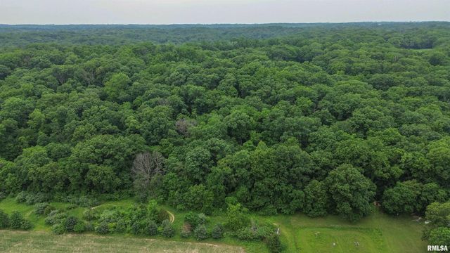 21501 N Berchtold Road, Chillicothe, IL 61523