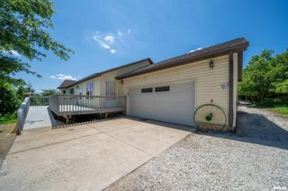 21501 N Berchtold Road, Chillicothe, IL 61523