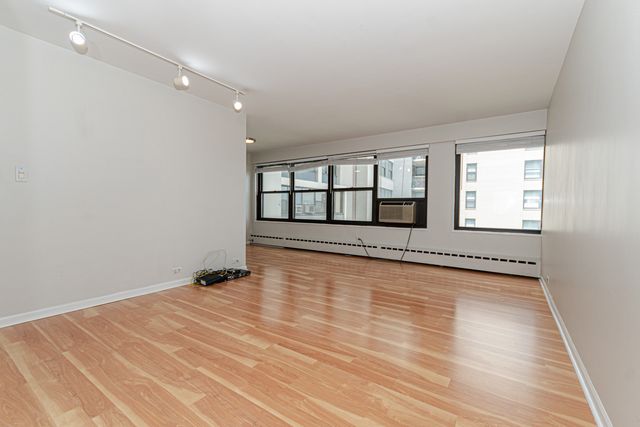 3420 N LAKE SHORE Drive 10H, Chicago, IL 60657