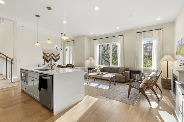 1037C Scovel St, Nashville, TN 37208