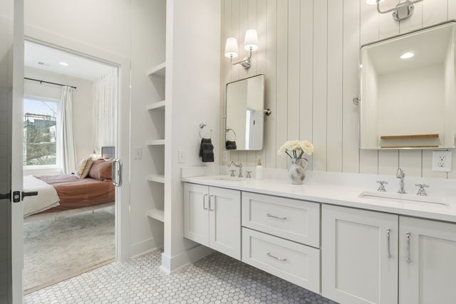 1037C Scovel St, Nashville, TN 37208