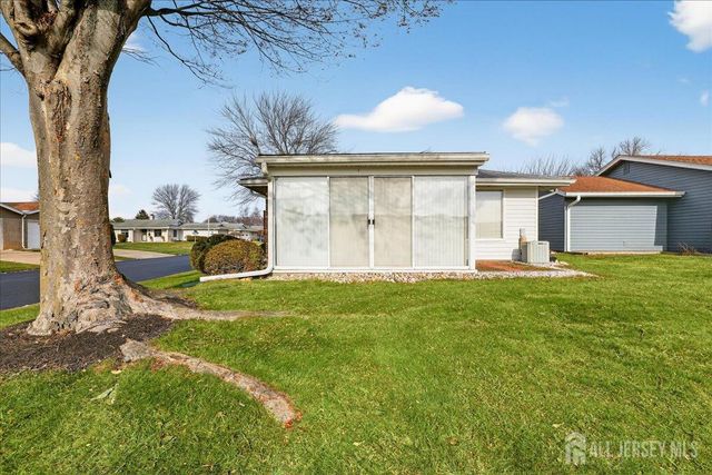 205 Newport Road A, Monroe, NJ 08831