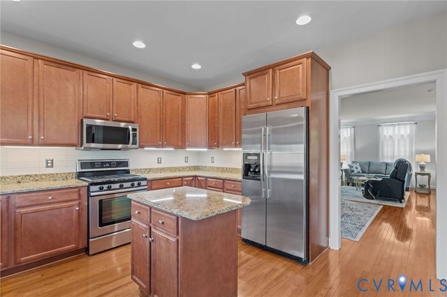 1126 Hyde Ln, Henrico, VA 23229