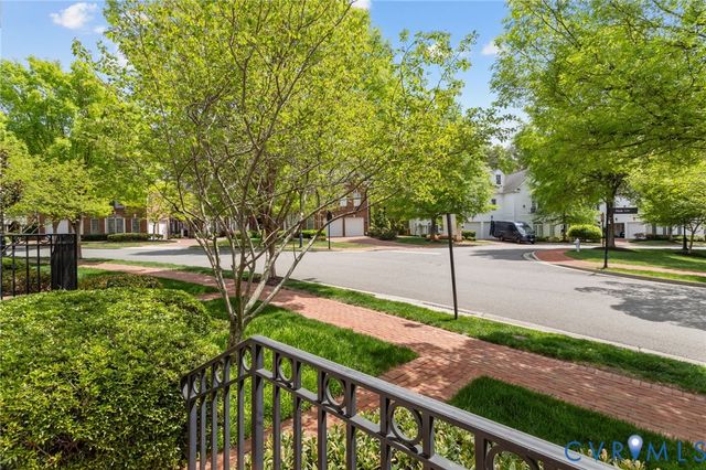 1126 Hyde Ln, Henrico, VA 23229