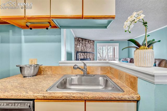 846 Tenderfoot Hill Road 102, Colorado Springs, CO 80906