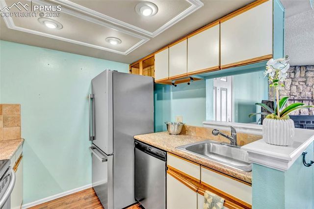 846 Tenderfoot Hill Road 102, Colorado Springs, CO 80906