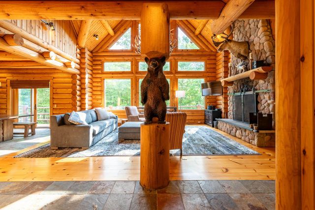 37 High Mountain Road, Killington, VT 05751
