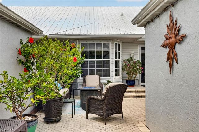 15411 River Vista DR S 202, North Fort Myers, FL 33917