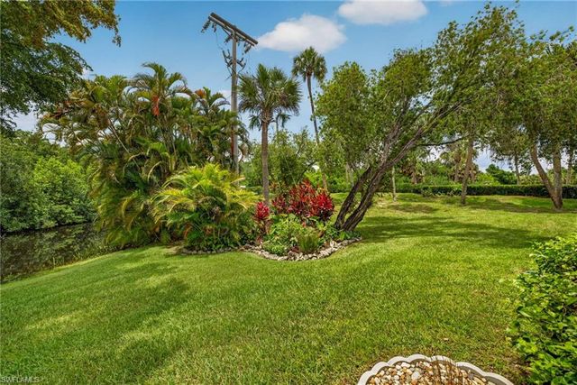 15411 River Vista DR S 202, North Fort Myers, FL 33917