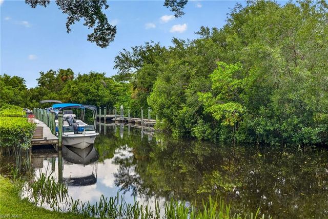 15411 River Vista DR S 202, North Fort Myers, FL 33917