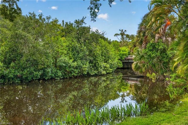 15411 River Vista DR S 202, North Fort Myers, FL 33917