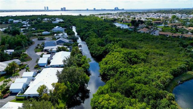 15411 River Vista DR S 202, North Fort Myers, FL 33917