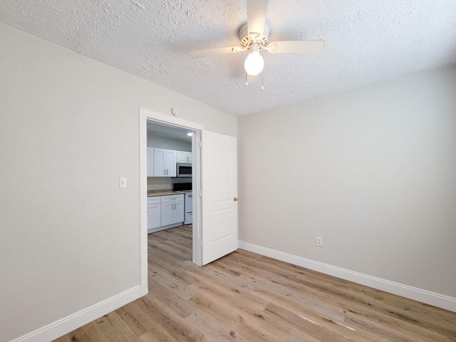 711 Avenue A 1, La Marque, TX 77568