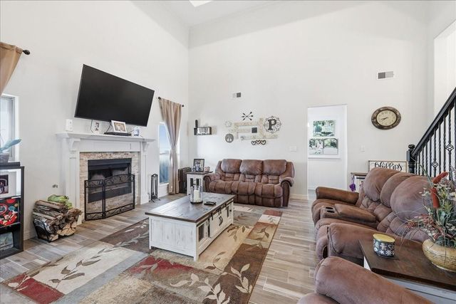 2400 Diamond D Drive, Beaumont, TX 77713