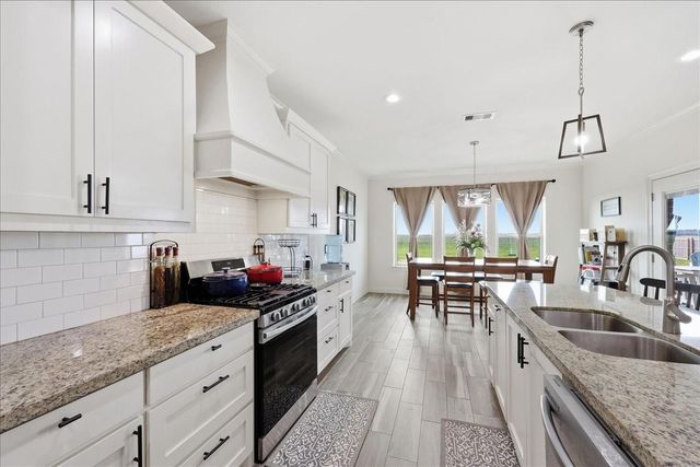 2400 Diamond D Drive, Beaumont, TX 77713