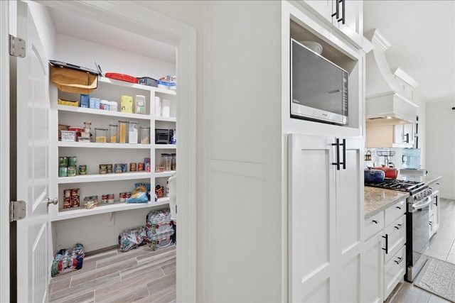 2400 Diamond D Drive, Beaumont, TX 77713