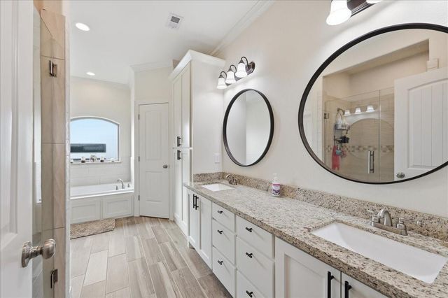 2400 Diamond D Drive, Beaumont, TX 77713