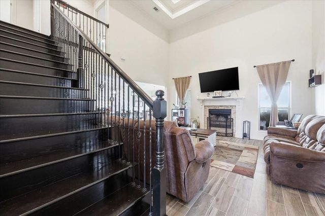 2400 Diamond D Drive, Beaumont, TX 77713