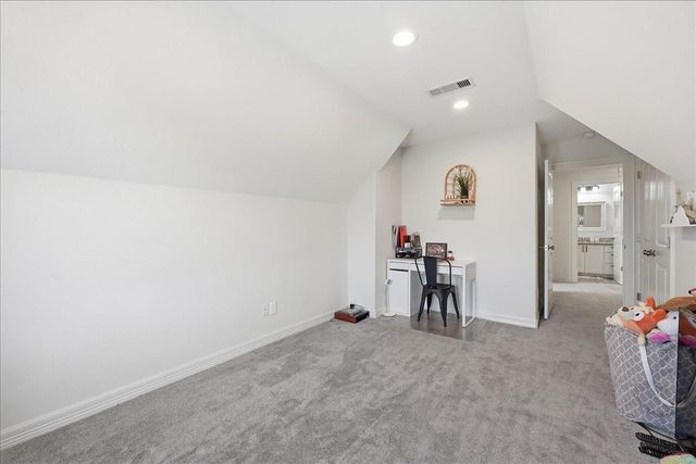 2400 Diamond D Drive, Beaumont, TX 77713