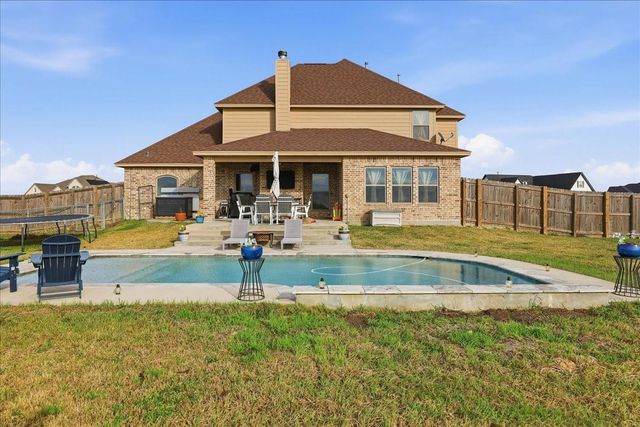 2400 Diamond D Drive, Beaumont, TX 77713