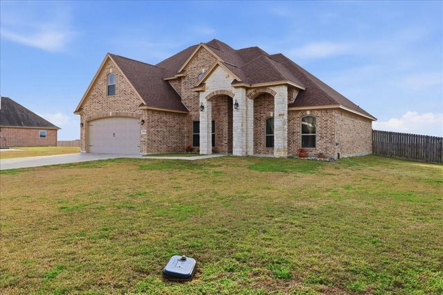 2400 Diamond D Drive, Beaumont, TX 77713