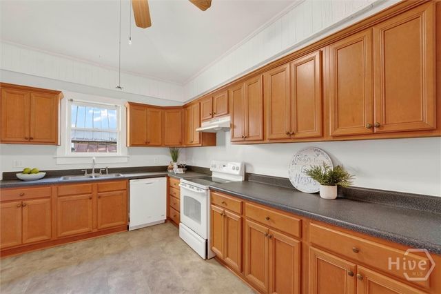 1902 Barnard Street, Savannah, GA 31401